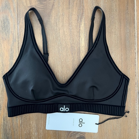 ALO Yoga Other - Alo Airlift Line Up Bra